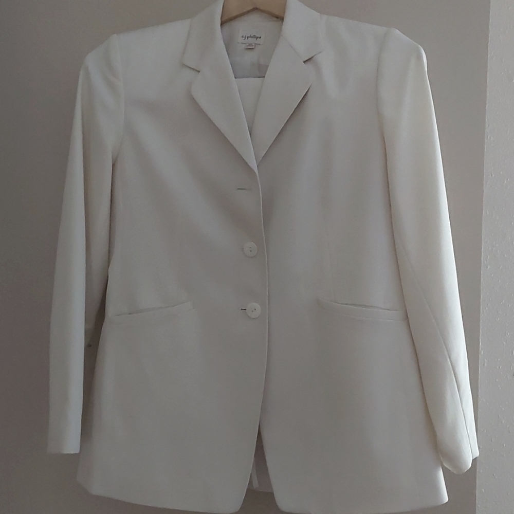 Ladies Suit